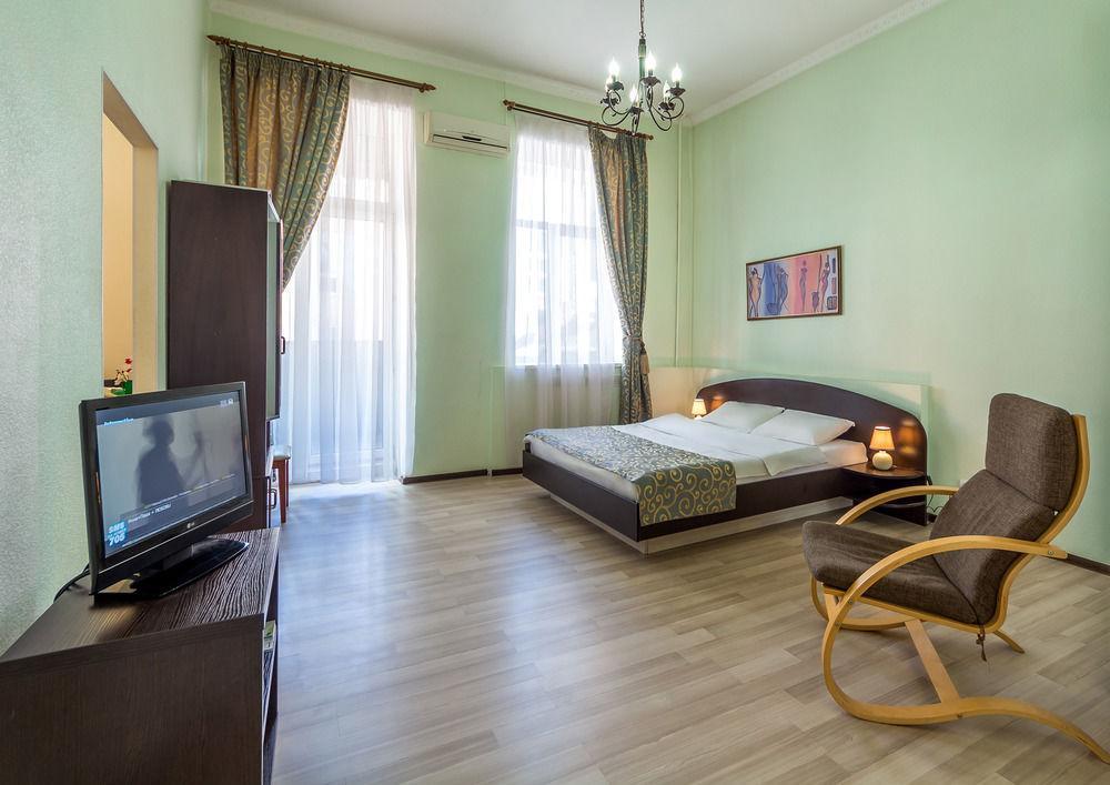 Hostel Kreschatik Kiev Exterior photo
