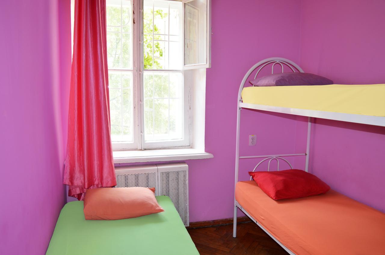 Hostel Kreschatik Kiev Exterior photo