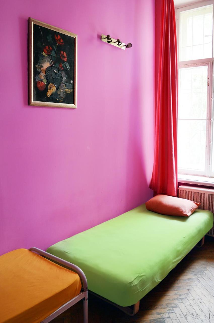 Hostel Kreschatik Kiev Exterior photo